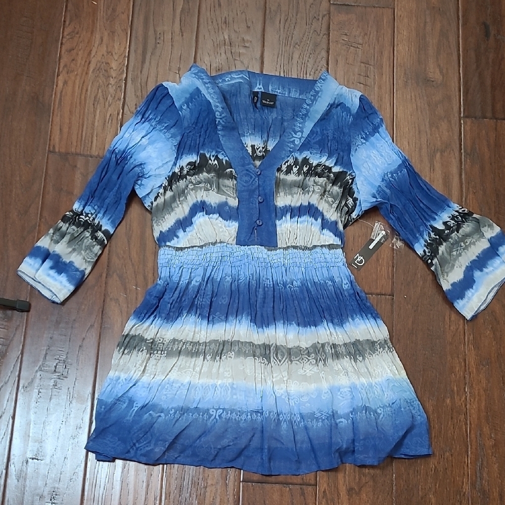 New Directions Blue & White Ombre Striped Crinkle Blouse with Grey Camisole (1X)